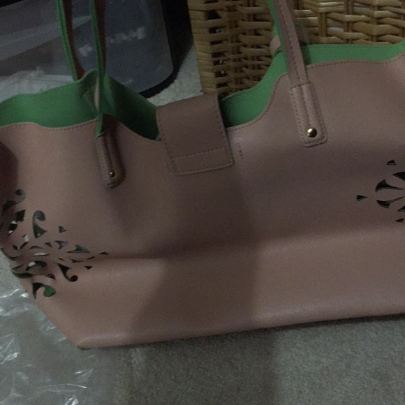 Purse - Picture 2 of 4